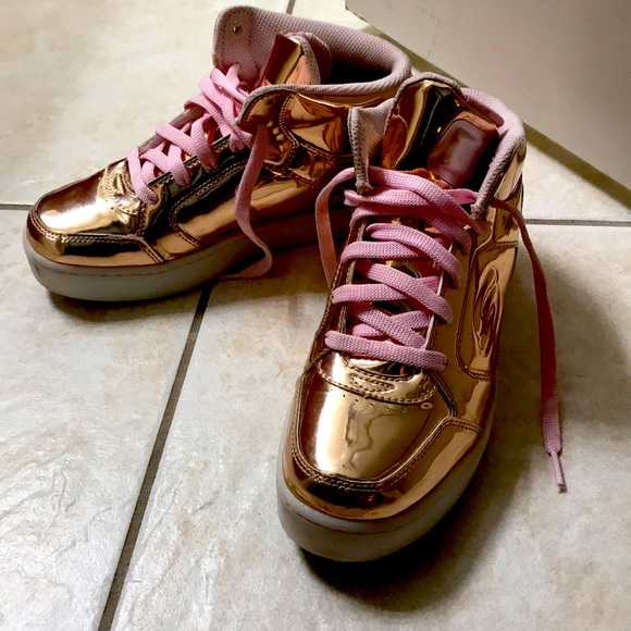 Shoes - Picture 1 of 1